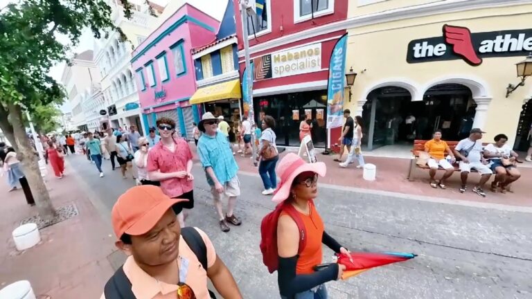 Curaçao King’s Day 2025 EXPLOSION! Punda, Otrobanda & Beyond! Witness the Celebration!